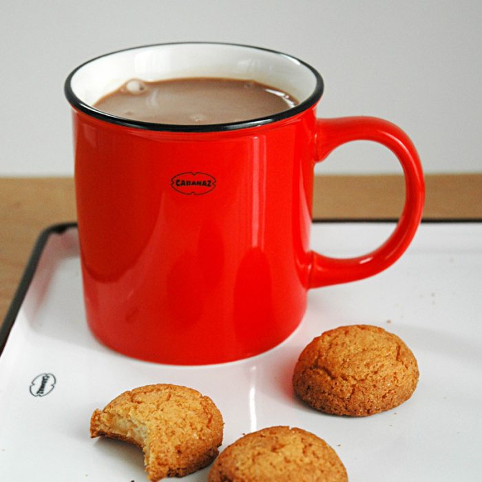 Cabanaz Tea / Coffee Mug Scarlet red sfeer BijCees.nl