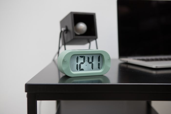 Karlsson Alarm Clock Gummy Green 4 BijCees.nl