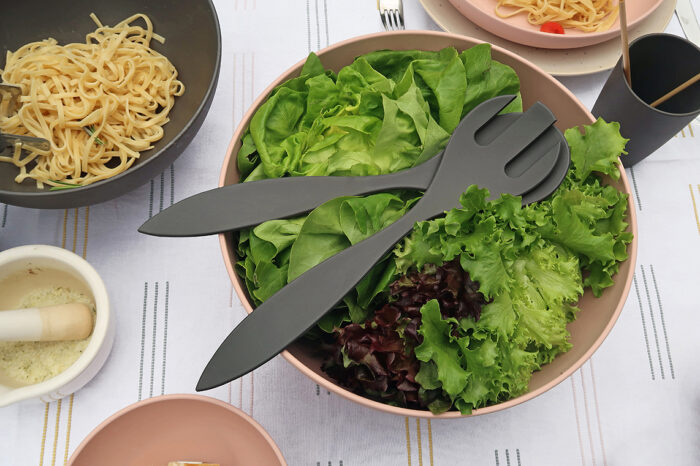 Zuperzozial Nature Salad Server Slate bijcees.nl