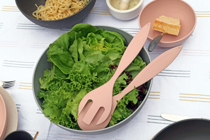 Zuperzozial Nature Salad Server Roze bijcees.nl